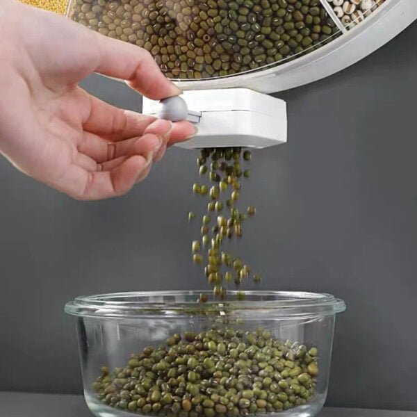 Boîte tournante de rangement des grains