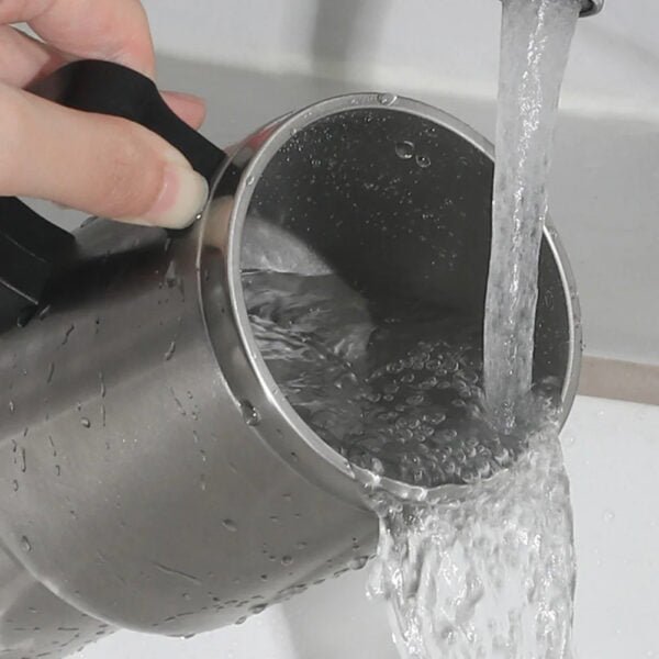 Tasse chauffante de voiture