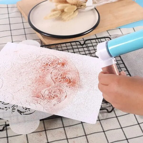 Aérographe de décoration gâteau